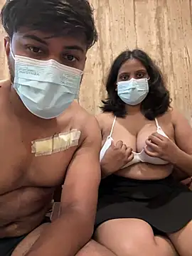 Tokencraze_couple's Webcam Show
