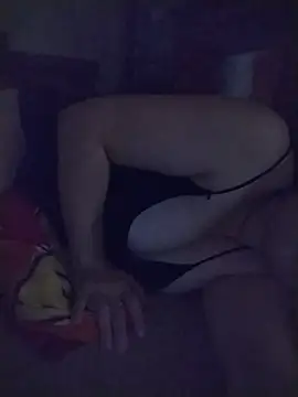 Squirt107 网络视讯表演