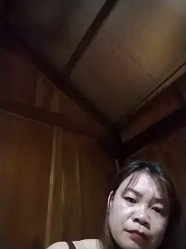 Squirt107 网络视讯表演