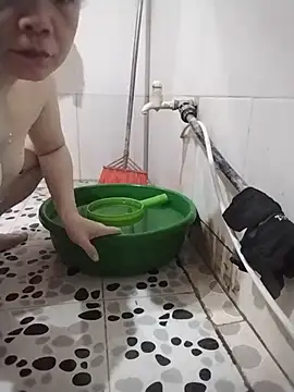 Squirt107 在線直播表演