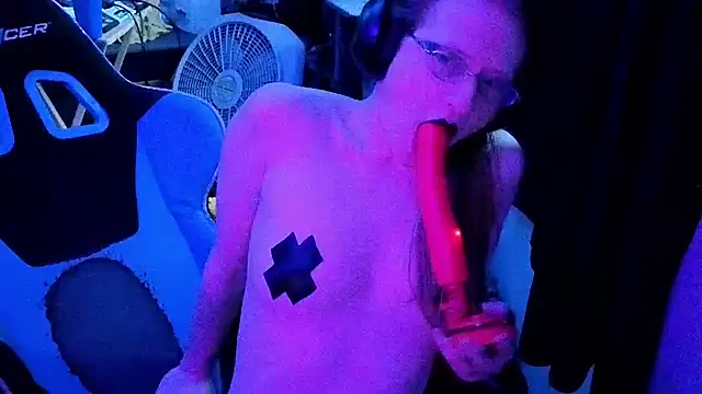 CutieBite Webcam show
