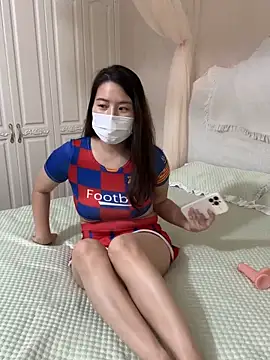 xiaowei_zhibo Show in webcam