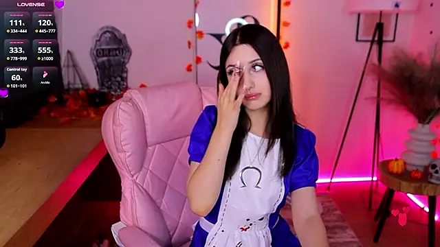 Kira_Moonnn's Webcam Show