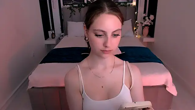 _AliceWells Live XXX Chat