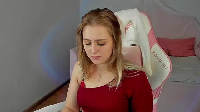 EllaBells' Live XXX Chat
