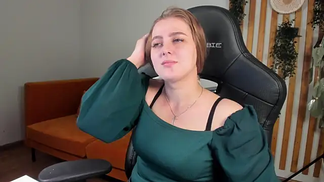EllaBells Chat XXX live