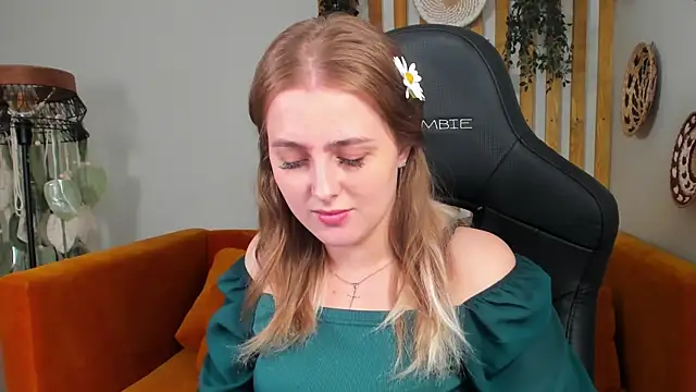 EllaBells' Live XXX Chat