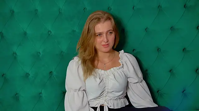 EllaBells: онлайн-секс-чат