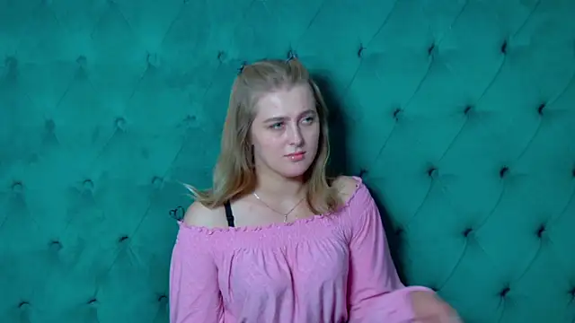 EllaBells Chat XXX live