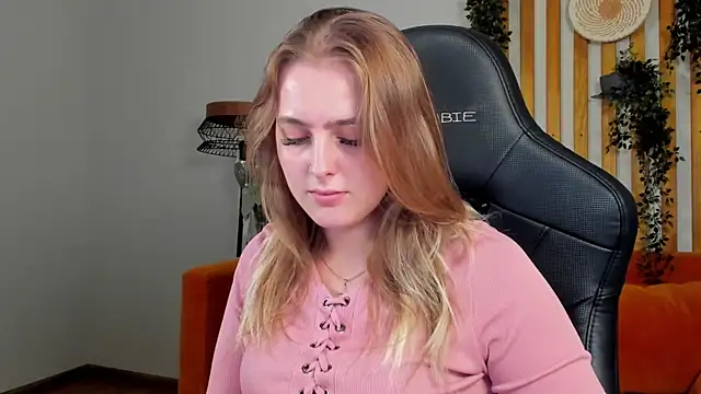 XXX chat uživo modela EllaBells