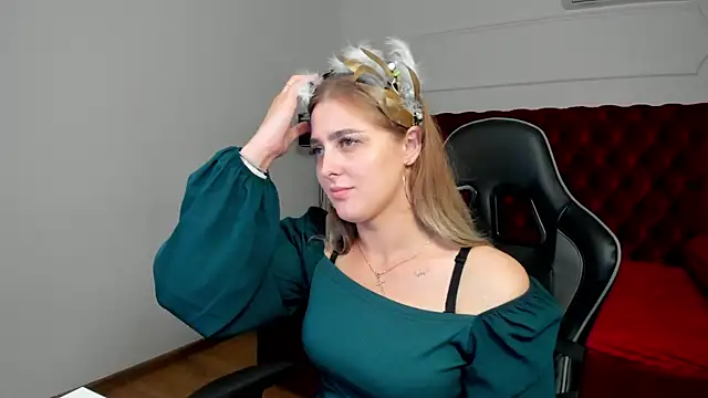 EllaBells' Live XXX Chat