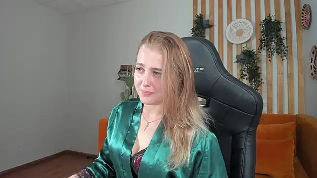 EllaBells' Live XXX Chat
