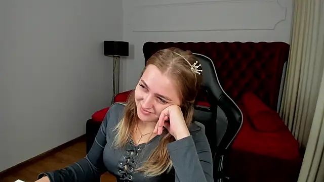 EllaBells' Live XXX Chat