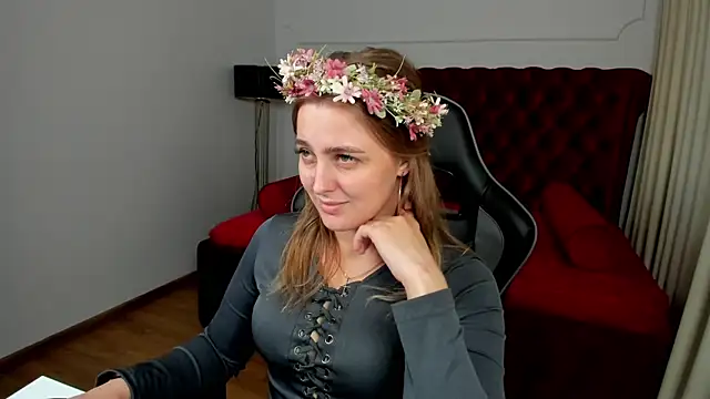 EllaBells' Live XXX Chat