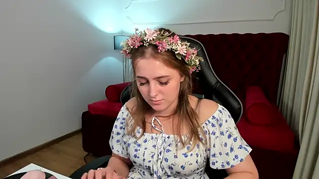 EllaBells' Live XXX Chat