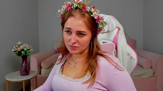 EllaBells' Live XXX Chat