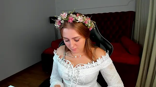 EllaBells' Live XXX Chat