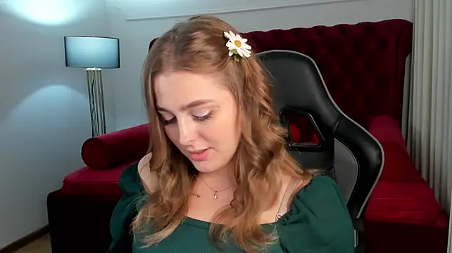 EllaBells' Live XXX Chat