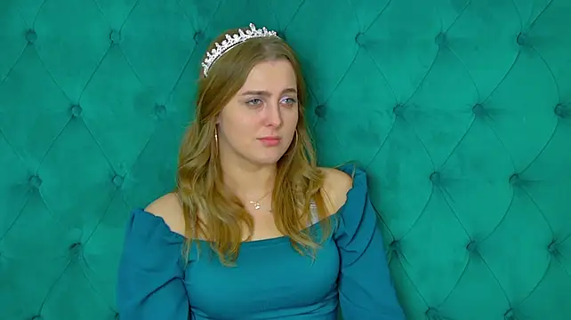 Show modela EllaBells na web-kameri