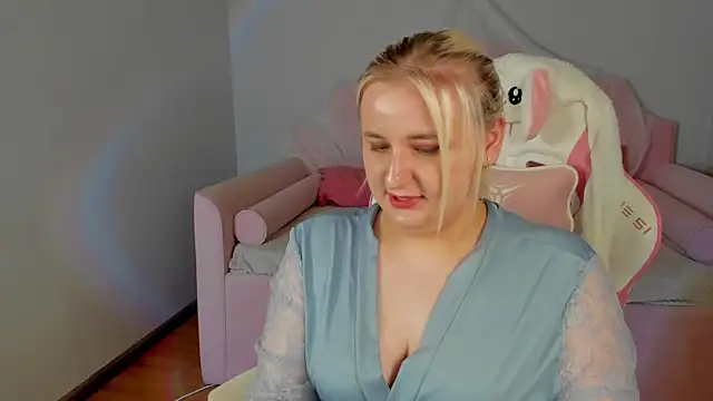 LioraArdynn Webbikameraesitys