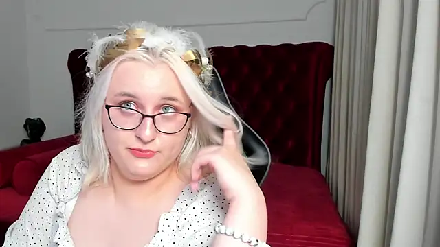 LioraArdyn Chat XXX in diretta