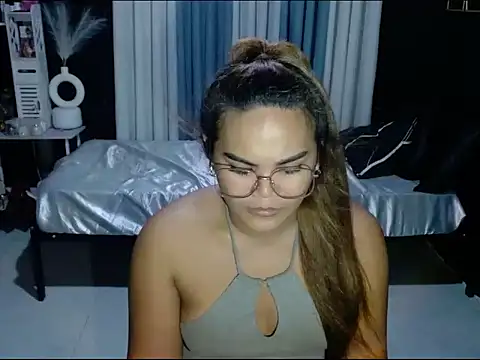 Kendallfoxx 现场性爱视讯表演