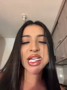 Chatroom XXX en direct de Mariam_Cole