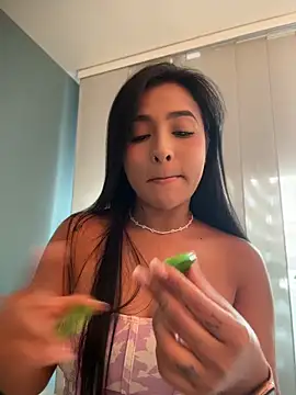 Mariam_ColeのライブXXXチャット