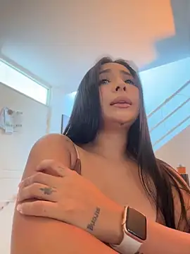 Mariam_Cole Chat XXX in diretta