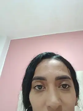 _Saraa-'s Live XXX Chat