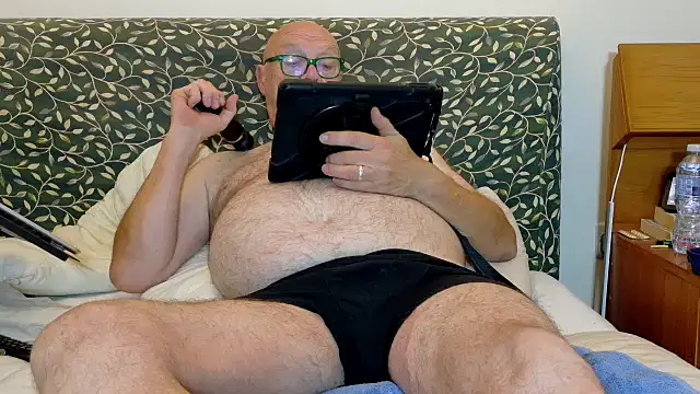 Show modela KinkCentral na web-kameri