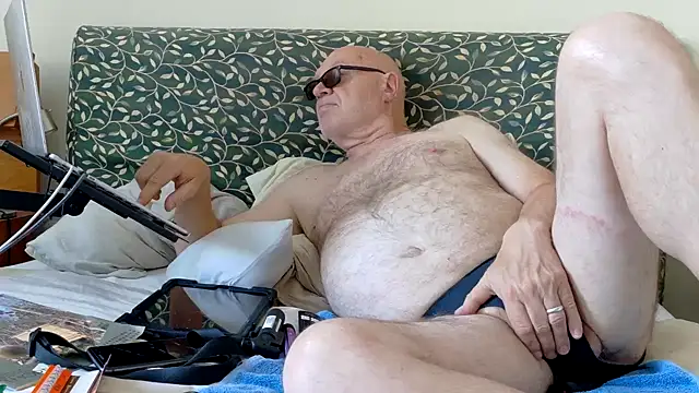 Show modela KinkCentral na web-kameri