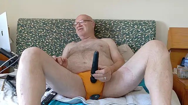 Pokazy przed kamerką – KinkCentral
