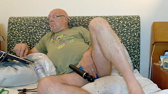 Pokazy przed kamerką – KinkCentral