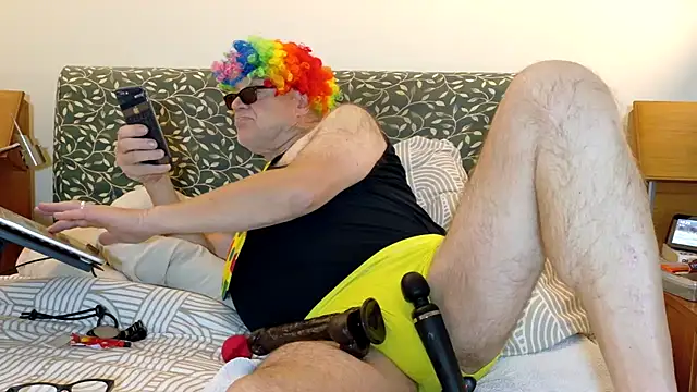 Pokazy przed kamerką – KinkCentral