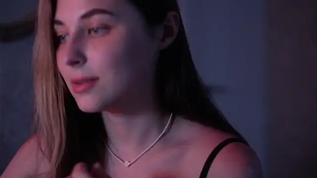 צ'אט XXX בשידור חי של Touch_And_Run