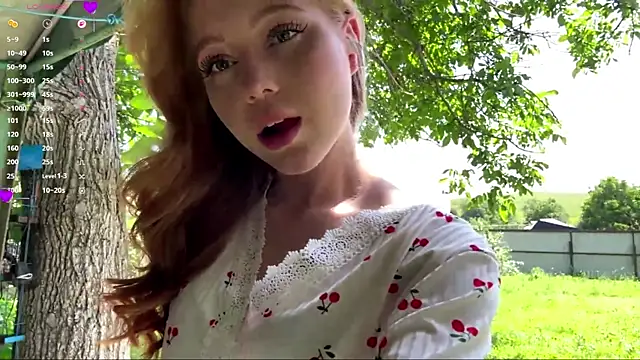 AlberthaBudd Show in webcam
