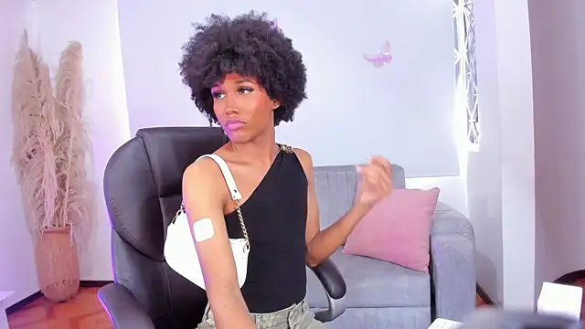 NaomiSaenz_ Webcam Show