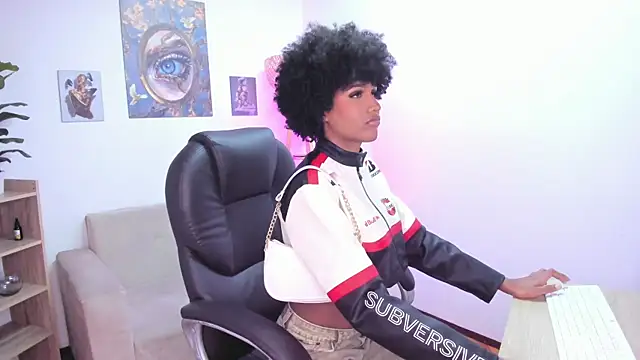 Вебкам-шоу NaomiSaenz_