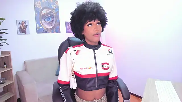 NaomiSaenz_ webkamerás műsora