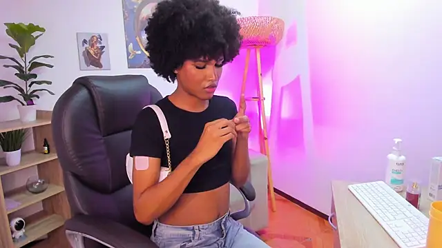 عرض كام NaomiSaenz_