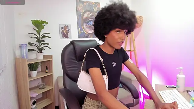 عرض كام NaomiSaenz_