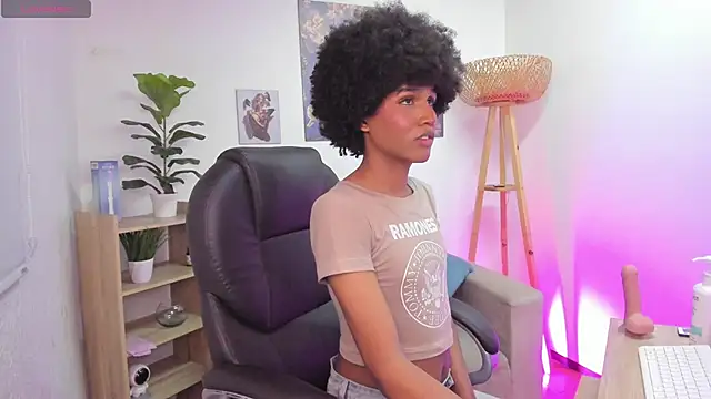 عرض كام NaomiSaenz_
