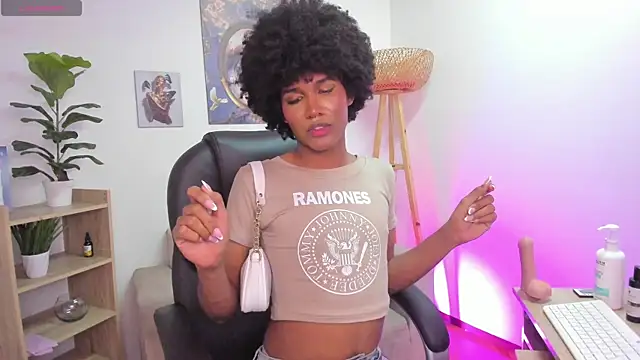 عرض كام NaomiSaenz_