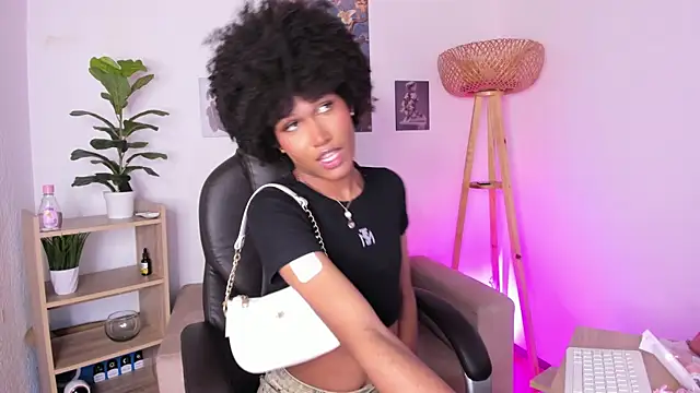 NaomiSaenz_n Webbikameraesitys