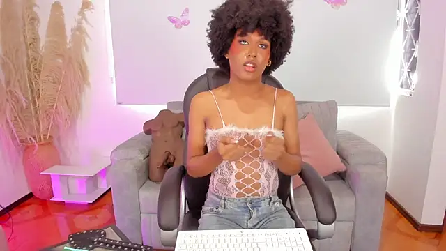 عرض كام NaomiSaenz_