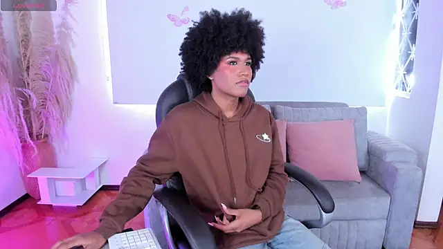 NaomiSaenz_ 网络视讯表演