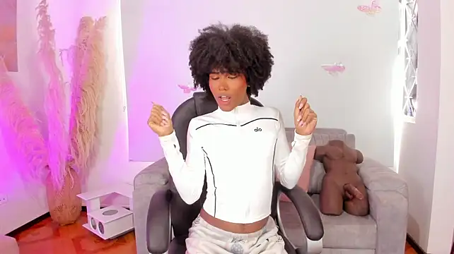 عرض كام NaomiSaenz_