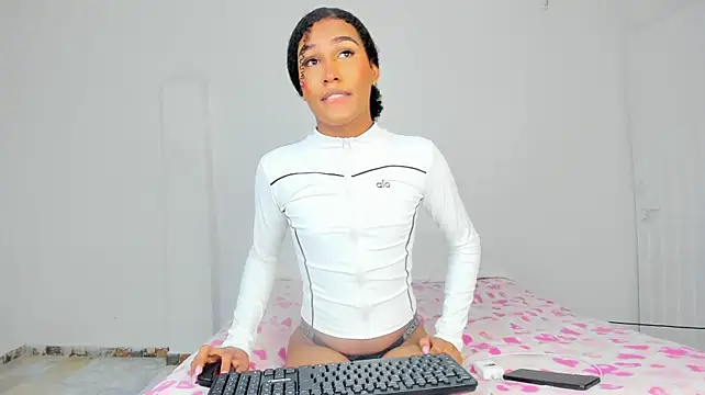 Show de NaomiSaenz_ na webcam