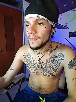FonixXBelialX's Webcam Show